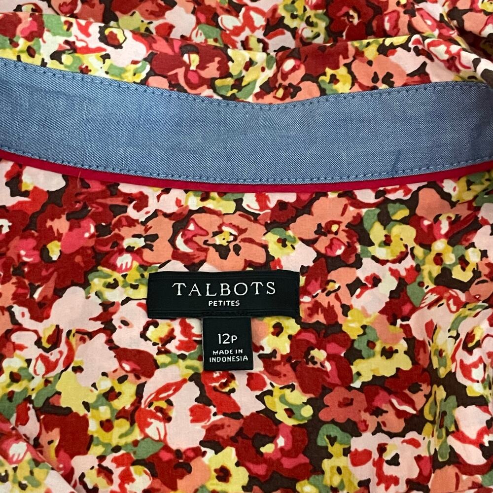 Talbots Red Floral Button Up Shirt Size 12p Roll Tab Sleeves Classic Work Wear - Picture 11 of 11